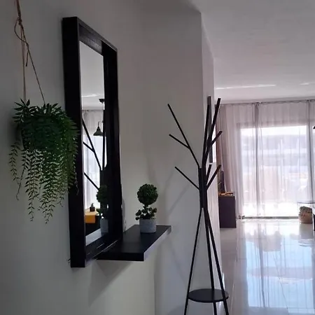 Clooney Tenerife * 산미겔데아보나